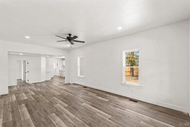 1328 N Redington St, Hanford, CA 93230 - photo 4