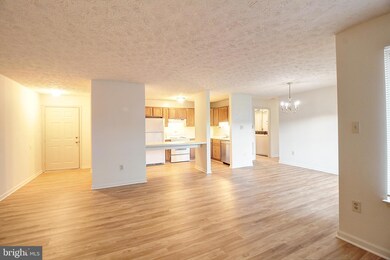 2137 Wainwright Ct unit 1B, Frederick, MD 21702 - photo 2