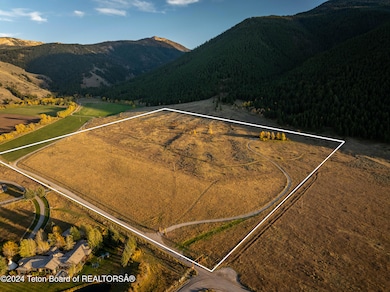 Wapiti View Ranch HiRes-30 White