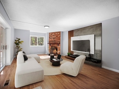 74 Captain Eames Cir unit 74, Ashland, MA 01721 - photo 2