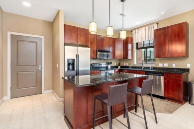 2_250 Daniel Burnhamd Blvd 40200016