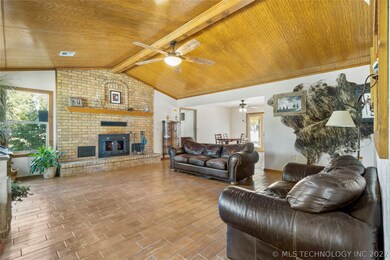 1226 N 425, Claremore, OK 74019 - photo 6