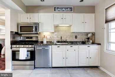 1975 Mayflower Dr, Woodbridge, VA 22192 - photo 4