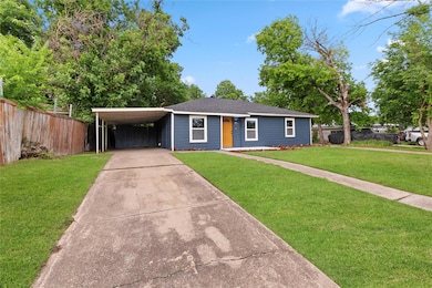 617 Cimarron Trace, Grand Prairie, TX 75051 - photo 3