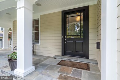 4310 Chestnut St, Bethesda, MD 20814 - photo 2