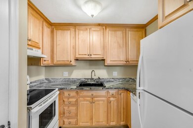 151 Milk St unit 11, Westborough, MA 01581 - photo 4