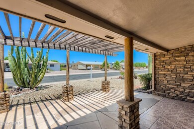 06 Front Patio