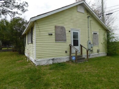 807 N Thomas St, Fitzgerald, GA 31750 - photo 4