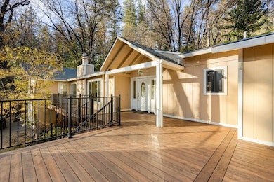 15212 Stinson Dr, Grass Valley, CA 95949 - photo 2