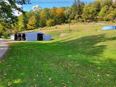 BARN, OUTBUILDING, ABOVE GROUND POOL ALL ON 10.5 A