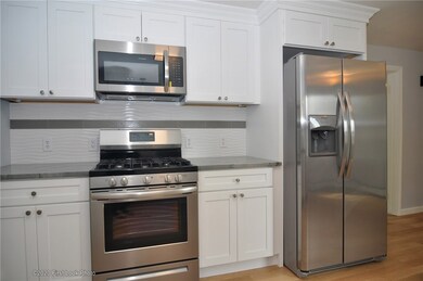 138 Hanover St, Warwick, RI 02886 - photo 7