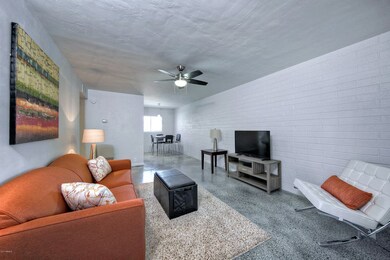 8134503_TheIrving004
