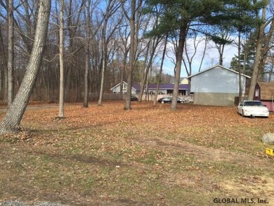 28 Garfield Ave, Saratoga Springs, NY 12866 - photo 3