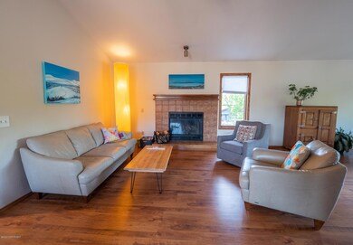 4. living room 1