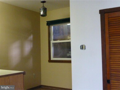 496 Stone Bridge Rd, Perkasie, PA 18944 - photo 4