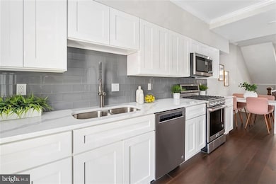 811 Powers St, Baltimore, MD 21211 - photo 5