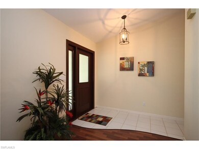 Wide Entry/Foyer