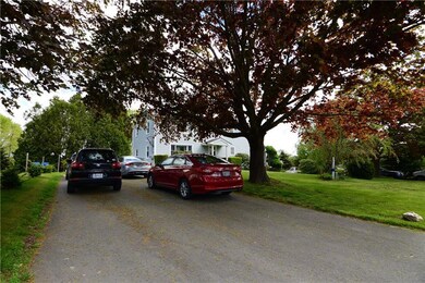 762 Green End Ave unit 2, Middletown, RI 02842 - photo 2