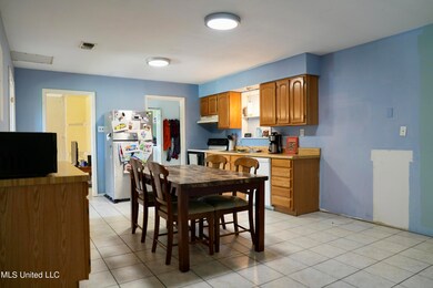 619 W Old Pass Rd, Long Beach, MS 39560 - photo 6