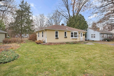 4309 Hegg Ave, Madison, WI 53716 - photo 3