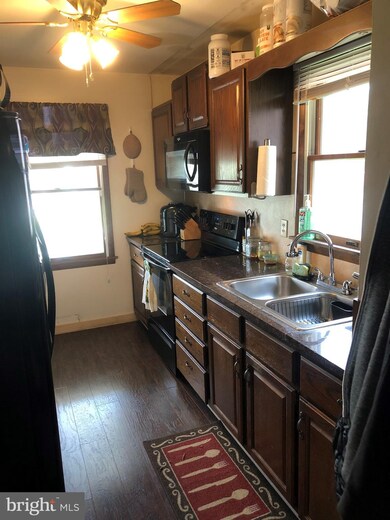 3628 Ridgeway St, Reading, PA 19605 - photo 6