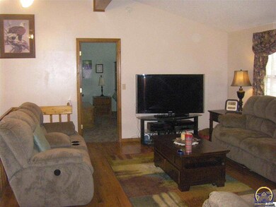 14190 123rd Ln, Hoyt, KS 66440 - photo 6