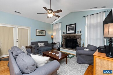 487 E Catoctin Dr, Wintergreen Resort, VA 22967 - photo 3