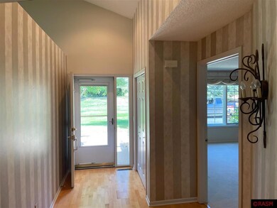 1204 1204 Pine Pointe Curve, St. Peter, MN 56082 - photo 4