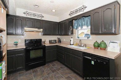 467 E 143rd St, Glenpool, OK 74033 - photo 7