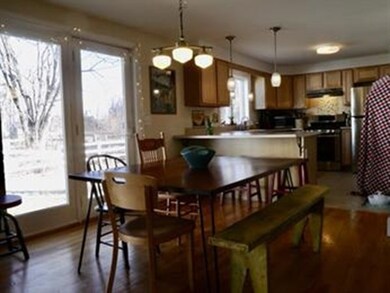 64 W Pomeroy Ln, Amherst, MA 01002 - photo 5