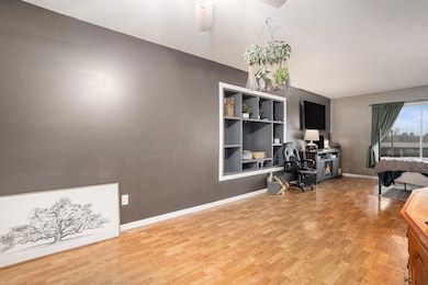 897 Washington Ave N, Battle Creek, MI 49037 - photo 3