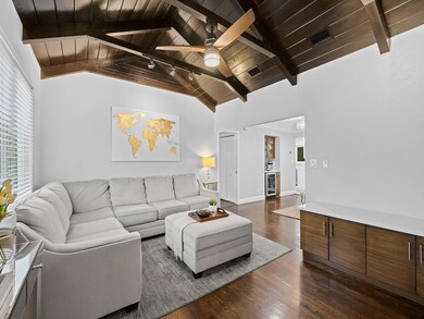 825 SW 4th Ct, Fort Lauderdale, FL 33312 - photo 4