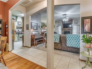 2625 SE 5th St, Moore, OK 73160 - photo 3