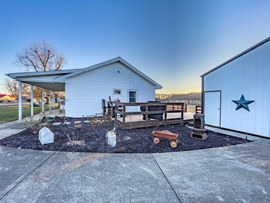 237 Hale Dr, West Union, OH 45693 - photo 3