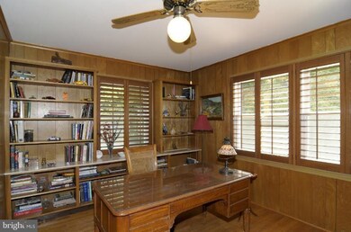 12612 Springloch Ct, Silver Spring, MD 20904 - photo 2