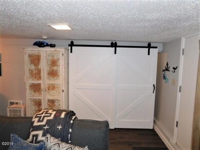 Bdrm barndoors