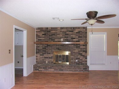 1209 N Miller Dr, Claremore, OK 74017 - photo 6