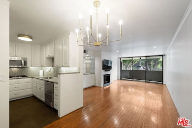 Highland Creek unit 102, West Hollywood, CA 90069 - photo 3