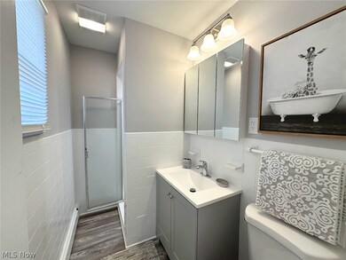 25641 Glenbrook Blvd, Euclid, OH 44117 - photo 7