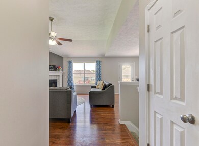 414 W Chestnut Rd, Nixa, MO 65714 - photo 2