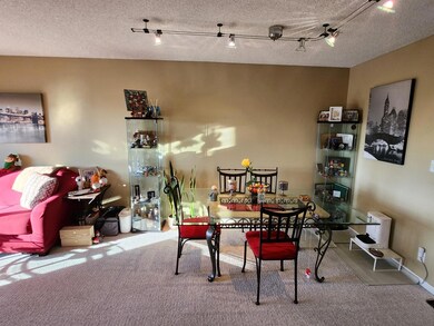 Victoria Park Towers unit 602, Fort Lauderdale, FL 33304 - photo 5