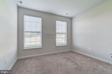 508 Triggerfish Dr, Forest Heights, MD 20745 - photo 6