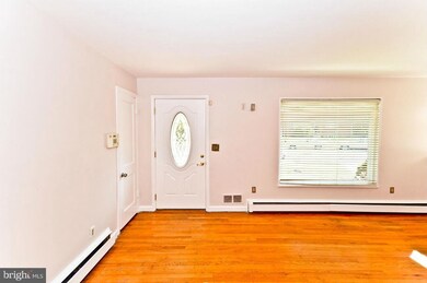2729 Hawthorne Terrace, Hyattsville, MD 20785 - photo 4