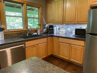 923 Daniels Farm Rd, Saint Johnsbury, VT 05819 - photo 7