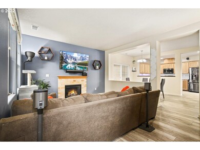 10522 NE Gateway St, Hillsboro, OR 97006 - photo 5