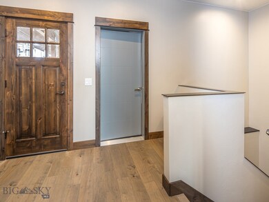 Entry way