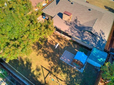 6027 N Meridian Place, Oklahoma City, OK 73122 - photo 5