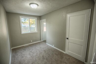 1404 Holloway Dr, Lafayette, IN 47905 - photo 5