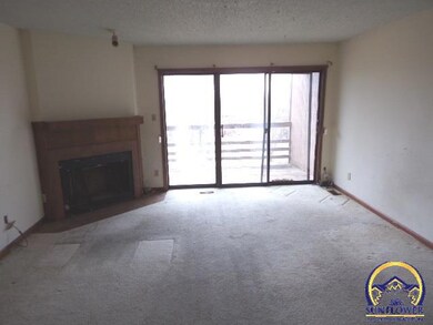3612 SW Skyline Pkwy, Topeka, KS 66614 - photo 5