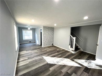 1474 E 248th St, Euclid, OH 44117 - photo 3